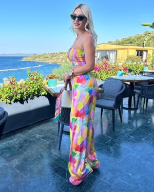 Enise Ütük Instagram - Meleklerimle güzel bir gün.🤗💖💋