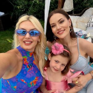 Enise Ütük Instagram - 🥰🥳🎂💞