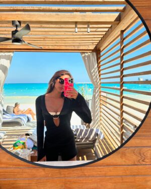 Enjy Kiwan Instagram - ☀️ 🏖️ 🐒