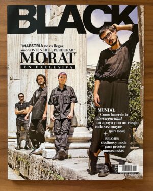 Enrique Arrizon Instagram - @revistablackmx preparó esta dinámica conmigo, platicamos de muchos temas distintos a los habituales y me sentí muy cómodo, una plática entre amigos 🫶🏼 toda mi familia ya me pidió la revista así que arrasé con todas las de Sanborns, pero estoy seguro que ya se reabastecieron así que vayan por la suya y lean la entrevista completa!
Gracias @linaglow por tan maravillosa entrevista, tu espacio es único 🤗
@jorgebphoto @sebastian_olivet gracias por las fotografías
Premiere Pic @lucakingston stylist 
@dannidoesit grooming