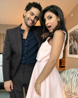 Enrique Arrizon Instagram - Happy Valentine’s Day to my Diosa Preciosa ❤️ te amo @gabrielamilla