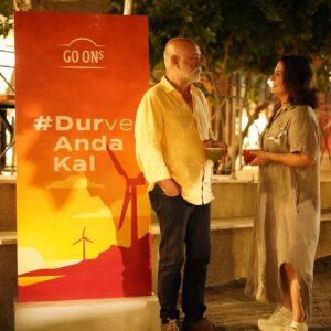 Ercan Kesal Instagram - Başka Sinema #urlafilmgeceleri açılış  gecesinden... 🎬🌠 
@goons_tr #durveandakal