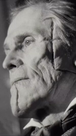 Erdal Özyağcılar Instagram - Willem dafoe iki saat içinde Dr.Godwin Baxter’e dönüşüyor…👏👏👏👏. @poorthingsfilm 
Erdal özyağcılar iki dakika içinde
Ekber Baltacıya dönüşüyor.  @gaddartvresmi 
😂😂😂😂