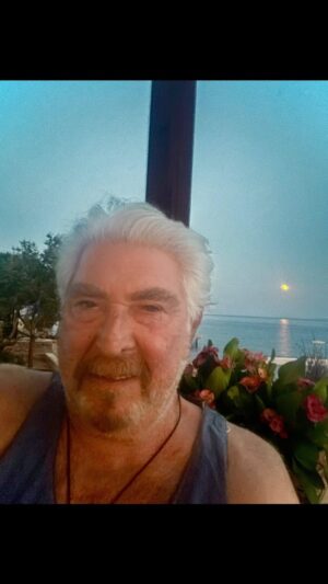 Erdal Özyağcılar Instagram - Sol yanım ay…İyi akşamlar efendim.
