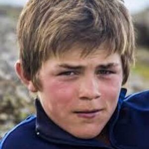 Eren Hacısalihoğlu Instagram - Eren’im senin filmini çektiler kardeşim. 
“ İyi ki varsın Eren “ dediler. Seni bize unutturmadılar sağolsunlar. Seni çok seviyorum gül yanaklım. Bayramın kutlu olsun. #erenbülbül #iyikivarsineren