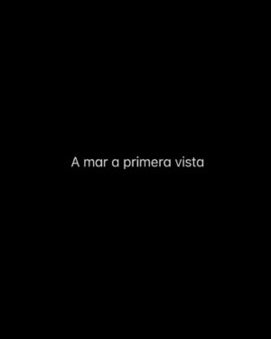 Eréndira Ibarra Instagram - Dicen que la mar lo cura todo… amar cura todo. 
.
.
.
Gracias @edavidm por retratar improvisadamente pero amorosamente esta yo que soy hoy.  Eres magia. 
.
.
.
#NeverStopMakingWaves 
🌊🤍🫂✨