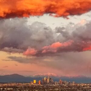 Eric Garcetti Instagram - Picked the right night to join a couple dozen photographers at Kenneth Hahn State Recreation Area to watch the sunset.
#mydayinla