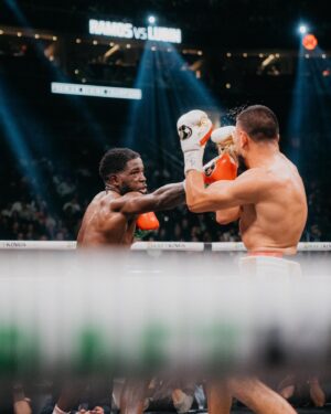 Erickson Lubin Instagram - Don’t get caught up in biased commentators and unofficial scorecards I know the game well & i’ve showed different dimensions in my arsenal I can go toe to toe with whoever & could make the night easy with my boxing ability, often times they take me for granted but the resume speaks for itself!… TOP DOG 💪🏿 #HammerTime