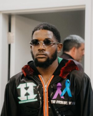 Erickson Lubin Instagram - Don’t get caught up in biased commentators and unofficial scorecards I know the game well & i’ve showed different dimensions in my arsenal I can go toe to toe with whoever & could make the night easy with my boxing ability, often times they take me for granted but the resume speaks for itself!… TOP DOG 💪🏿 #HammerTime