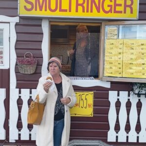 Erik Hagen Instagram - Gode smultringer👍🐝🌺🦊❤️