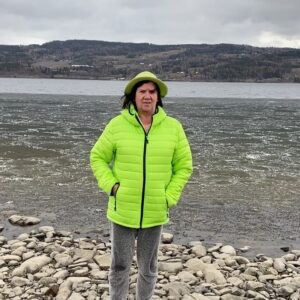 Erik Hagen Instagram - Vandring på Mjøsa veldig  kaldt brrrr 🤢😮