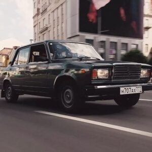 Erik Kituashvili Instagram - Готовы кайфануть? 
D3 ВАЗ 2107 Не умри от зависти!
Один из примеров моих работ. Сняли год назад.. не понравилось… выкладывать не стали…. Прошло время.. сделали тачку как хотел, досняли, пересняли, и вот теперь это тот материал за который не стыдно… сейчас видео обработается 15-20 минут и запустим. Приятного просмотра Бро🖤