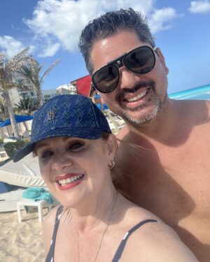 Erika Buenfil Instagram - Felicidades. Tqm. Que sea un gran año y que todos tus deseos se cumplan. Besos con mucho cariño. @luiscarlin