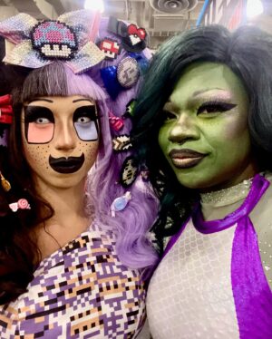 Erika Klash Instagram - @newyorkcomiccon Photodump!
💥
HUGE thank you to @crimsonkitty for organizing our drag & cosplay crafts panel! It was a joy to share some of my crafting hacks alongside @nostalgiajunki3 // @ned_flanderstark // @kinggrickyyrosee (the afterparty was 🔥 too)
💥
ALSO thank you to @geeksout for having me at their Queer Ally Pride Lounge on Sunday. Not only did we have a super fun & successful Q&A, but I also did an impromptu Drag Queen Story Hour after a scheduling hiccup brought several families to the lounge. ( @dj_writes provided the 📚 all the way from Artist Alley )