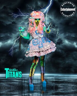 Erika Klash Instagram - 🌟🎭💀 Glowing Masked Skeleton 
💀🎭🌟 for Dragula Titans promo
-
📸 @scottykirbyphoto 
💈 @steven.perfidia.kirkham 
Kandi Bracelet: @piers_devon_official 
Voodoo Doll: @oyemoye_art 
Perler Beads: @queerdoco 
💄: @kryolanofficial @mehronmakeup @wolfefaceartfx