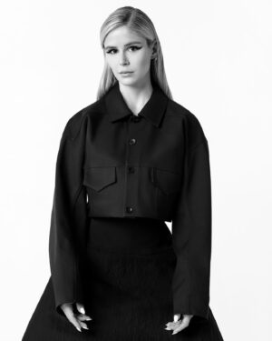 Erin Moriarty Instagram - Spent the day with @theamazingmagazine and had so much fun (and it’s NOT at all because they made me look far cooler than I am) 🖤. THANK YOU, Team Amazing: @theamazingmagazine @richardmachadophotography @donaldlawrence8 @chadandrehair @nadineortega_ @lynxproductionsinc @leiphillips @sabreenahrochelle