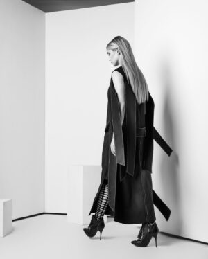 Erin Moriarty Instagram - Spent the day with @theamazingmagazine and had so much fun (and it’s NOT at all because they made me look far cooler than I am) 🖤. THANK YOU, Team Amazing: @theamazingmagazine @richardmachadophotography @donaldlawrence8 @chadandrehair @nadineortega_ @lynxproductionsinc @leiphillips @sabreenahrochelle