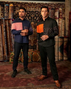 Errina GD Instagram - Proudly Present New Couple Set Series🤍

Couple set batik with nice design, good materials and elegant for daily or formal events!! available in 4 Series. Check it out now!! 

Special thanks for @farahcarpetsofficial for nice venue and great hospitality ❤️

Chat us for more details:
Whatsapp : 081188811183
Shopee : Lenshan.id
Tokopedia : Lenshan
Tiktokshop : Lenshan.id
Offline Store : 
📍Ruko commercial park blok G no 17 kota wisata cibubur
📍Alun Alun Indonesia West Mall, Mall Grand Indonesia Lt 3

#coupleset #seragam #batikmodern #stylewithlenshan