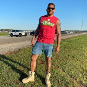 Eryk Anders Instagram - Lap 37 is off to a great start