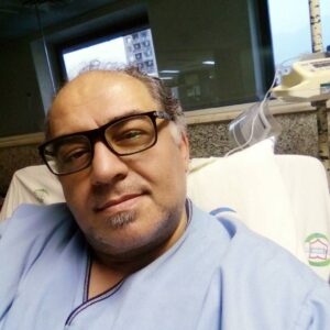 Esmael Barari Instagram - ای همه دوستانم که در این روزها، سخاوتمندانه به من انرژی و یاری داده اید، از محبت شما سپاسگذارم و خدا را شکر می گویم که بیماری را بخوبی پشت سر گذاشته و قلبم در سلامت برای شما می تپد!❤️