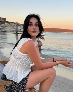 Esra Bilgiç Instagram - 🌕
