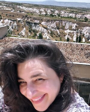 Esra Dermancıoğlu Instagram - Yeni başlangıçlar 🖤💫 #capadocia @argosincappadocia