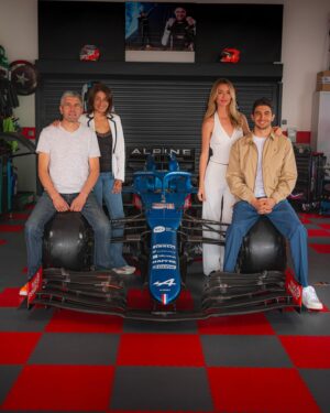 Esteban Ocon Instagram - My @alpinef1team race winning car has a new home 💙 an extremely special day as we welcome the Hungarian GP A521 to the family garage! 🏆
