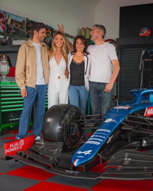 Esteban Ocon Instagram - My @alpinef1team race winning car has a new home 💙 an extremely special day as we welcome the Hungarian GP A521 to the family garage! 🏆