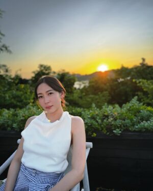 Esther Liu Instagram - 七夕沒有可放閃的人
但這篇絕對是
#最想要情侶視角 
😏😏😏😏😏😏
✨✨✨✨✨✨

牛郎織女一年只見一次到底怎麼快樂🤷🏻‍♀️
所以自己就要夠快樂