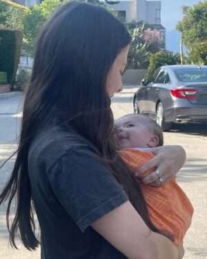 Esther Povitsky Instagram - fourth trimester >