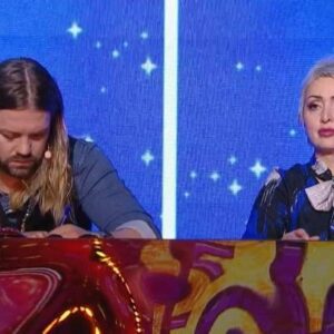 Eteri Beriashvili Instagram - Вчера на телеканале Россия 1 вышел новый выпуск международного вокального шоу «Ну-ка, все вместе!». Кастинг прошел в Москве! 
🎤 Кто из участников понравился вам больше всего? 🌟