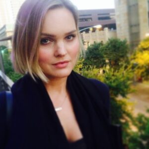 Ethan Embry Instagram - She's just too pretty. So pretty it hurts.