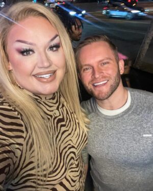 Eureka O'Hara Instagram - I love my freckles and my Friends. #photodump @heartweho

Hair restyled @makeupbyjimmy