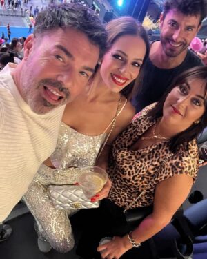 Eva González Instagram - Lo de anoche con @karolg #bichotaseason