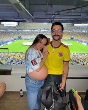 Evaluna Montaner Instagram - Amar es nuestra revolución⚽️