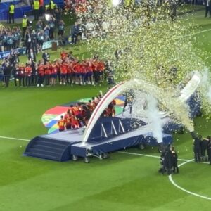 Evgeny Savin Instagram - Между брутальными и играющими - ПОБЕДИЛ ФУТБОЛ 🏆🏆🏆🔥🔥🔥 

Как вам финал ? Заслужила Англия поражение ?