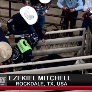 Ezekiel "Blue" Mitchell Instagram - Having fun doing what I love last night at @cowtowncoliseum . Blessed to get 2 down for second. @austin_gamblers #blessedandmotivated