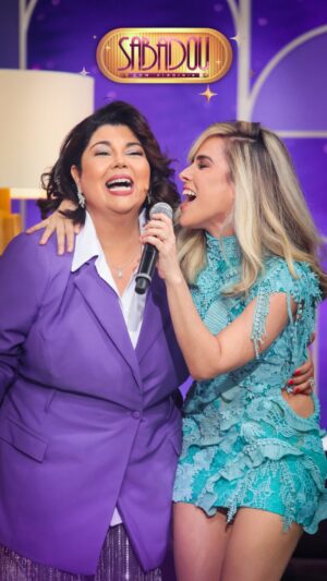 Fabiana Karla Instagram - Daqui 1 horinha começa @sbtsabadoucomvirginia com elas @wanessa e @fabianakarlareal 🤩🤩 pelo teaser ja da p sentir que vem BABADOOOO kkkkk vcs n perdem por esperar!!! Ja liga no SBT pq vai ser logo dos da estreia de BAKE OFF BRASIL 🙌🏻

Toda honra e glória a Deus 🙌🏻 2024 É NOSSO 💖💜💙