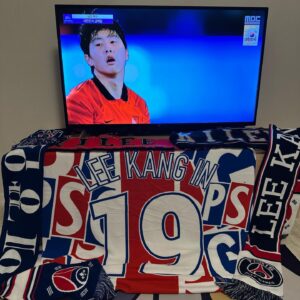 Fabien Corbineau Instagram - 금메달 🥇🔥국가대표팀 축하해요!
이강인 (22,PSG) 전역 축하해요!!
아시안게임 우승한 최초의 PSG 선수 #리그앙인 🔴🔵
Félicitations à la Corée et Lee Kangin pour la médaille d’or