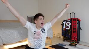 Fabien Corbineau Instagram - 4강 진출 🔥🔥🔥🇰🇷
대한민국 축구는 90‘분부터!! 진짜 박진감 넘치는 경기였다 (클림스만)
Qatar, here I gooooooo✈️
다시 카타르!!! (케밥)
#파비생제르망 #다시카타르 #대한민국 #4강 #이강인 #박진감