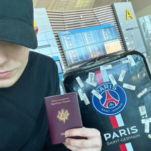 Fabien Corbineau Instagram - 파리 갑니다 (이강인의 도시)
딱 기다려 (화가 나) 😍
Paris-Lee Kangin.GO
#파비생제르망