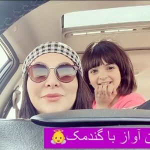 Faghiheh Soltani Instagram - #تصنیف_قدیمی  #درد_عشق_و_انتظار 
#ایرج_بسطامی🎵 
#گندم_امیدیان_سلطانی 
#فقیهه_سلطانی_و_دخترش 
#فقیهه_سلطانی_آواز 
به احترام تمام عاشقانی که امسال بر سر سفره هفت سین ، دردمندانه انتظار آنانی را میکشند  که شادی  را با خود بردند و هرگز باز نخواهند گشت ! 
راهشان پر نور 🕊️
نوروز .. روزگار نو .. دل خوش ..برای همه شما عزیزانم آرزومندم 🤍