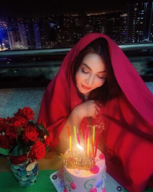 Faghiheh Soltani Instagram - خداوند خالق تمام شادیهای هایتان باد ♥️🙌♥️
از رفقای نابم و از تک تک شما عزیزانم بخاطر پیامهای زیبا و پر از لطف و مهرتون سپاسگزارم 🙌♥️
#فقیهه_سلطانی_نیل_آی 
#رویا_بختیاری #کتی_نیکپوی #لیلا_برخورداری #گندم_امیدیان_سلطانی 
@leila.barkhordari 
@royabaktiyari 
@kathy_nikpouy 
تورق بفرمایین ♥️