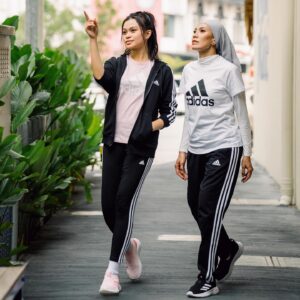Faizal Hussein Instagram - adidas CLOUDFOAM COMFORT 

adidas kini mengeluarkan kasut ‘walking range’ yang pertama dan eksklusif hanya di Al-Ikhsan Sports.
Datang dengan teknologi cloud foam yang lembut, memang selesa dan bergaya, sesuai untuk dipakai rutin harian. Dapatkan kasut ini di Al-Ikhsan Sports sekarang!

#adidasMY
#Alikhsansports
@adidasMY
@alikhsansports