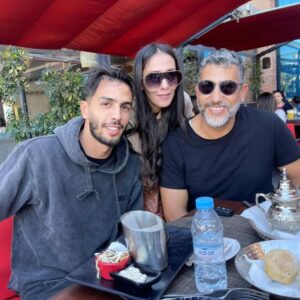 Farid Regragui Instagram - على بركة الله...
@jalilatalemsi
@baayou_22 
#tournage #serie #marrakech #acteur #actrice #movie #amitié #rencontre #rajaclubathletic