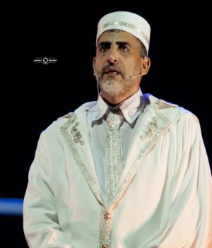 Farid Regragui Instagram - لقطات للممثل فريد الركراكي @farid_regragui_officiel من مسرحية الفيجطة للمخرج أمين ناسور
#photography #theatre_mohamed_5 #theatre #maroc