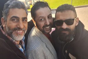 Farid Regragui Instagram - Rachid ; si Ahmed et le réalisateur @nabilboudarqa vous attend ce soir sur @al_oula1 à 22h "Fouk_salk "
"فوق السلك "
Production:@mamounnaciri @s.c.naciri
 @al_oula1
 @asitdada @mohamed_simoka_aouragh @saidbeyofficiel @jalilatalemsi @saharseddiki @obeid.zineb @adilabatorab_officiel pp@abdenbielbeniwi.officiel @abdorrahimtamimi @houda_hader @narimane_sadad @choubi_mohamed @siraj_hamza  @reda.bekhti @azizbouzaoui @azizelhoubaibi @mohamedbenmoqadem @malak_lokayyy