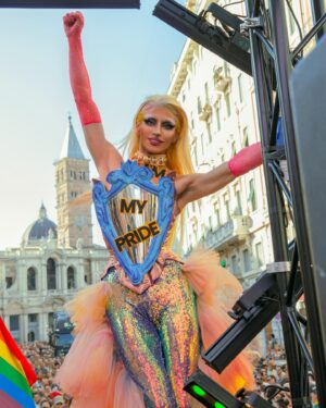 Farida Kant Instagram - BE YOUR OWN PRIDE 🏳️‍🌈

Ph @edward_ralph