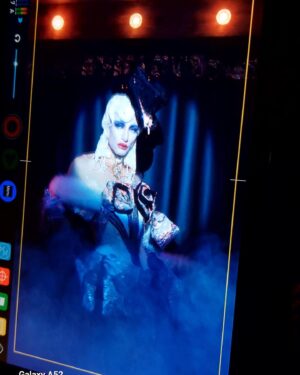 Farida Kant Instagram - Sul set della nuova sigla di Muccassassina.
Insieme al mio inseparabile coreografo @federicopatrizievents.