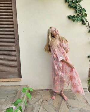 Fearne Cotton Instagram - Bought this for myself the other day as an early birthday present. I've spent my life buying lovely gifts for other people but I've ever bought myself a birthday present. It's less about the item itself and more about believing I deserve it (although I'm still working on that bit).
This dress make me feel pure happiness and will help me mark turning 43 very soon.
Last night with its big fat juicy full moon, I set about thinking how I would like to feel going forward. I may have a few works goals I would like to achieve, but more importantly than any of that is the clarity that I want to be a very unfiltered version of myself.
For years I attempted to be more palatable. When I was on mainstream TV it was the main goal. Be liked by as many people as possible. It's exhausting and means you end up diluting so much of yourself. As I age I want to be me without the layers of protective nonsense. I want to release my inner weirdness I've kept at bay, dress exactly how I please, walk down the path that feels right (not popular) and give way less fucks about outside opinion.
It may seem like a selfcentered endeavor but I think it becomes so much more. You have more energy to do good, help those that need you, passionately move through life.
Here's to less fucks and more energy. 🌕